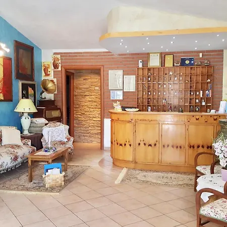 Aparthotel With Swimming Pool In 3*