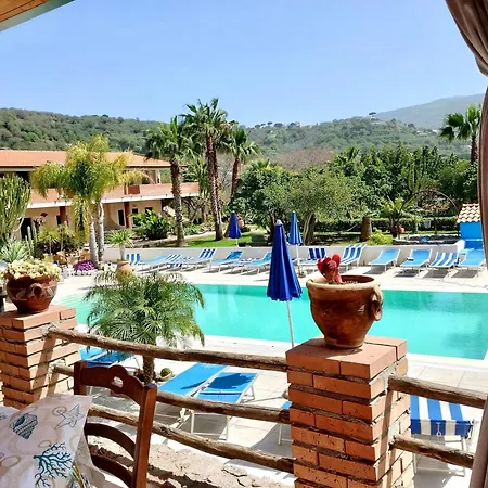 With Swimming Pool In Aparthotel 3*